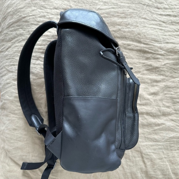 Authentic Coach Leather Backpack - Picture 5 of 10